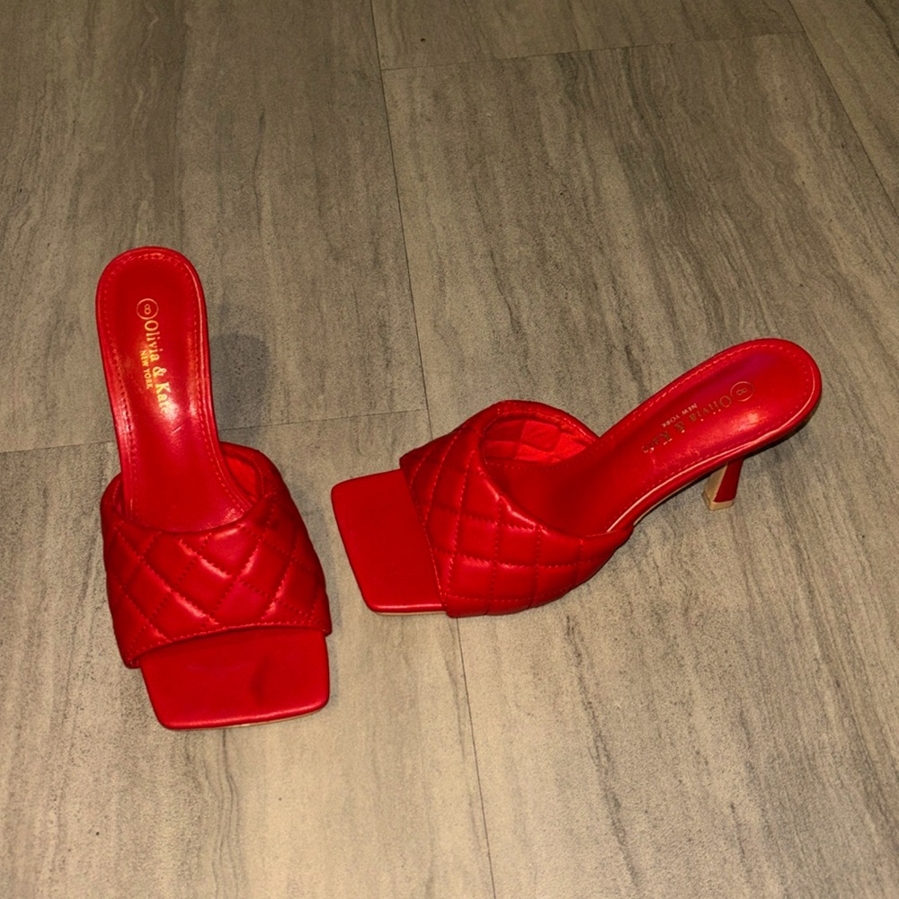 🛍️☀️ 3/$10 Red Square Toe Heels ☀️🛍️